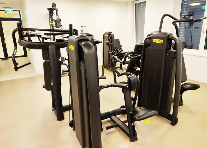 Апартаменты Panorama - Free Parking, Sauna & Fitness *