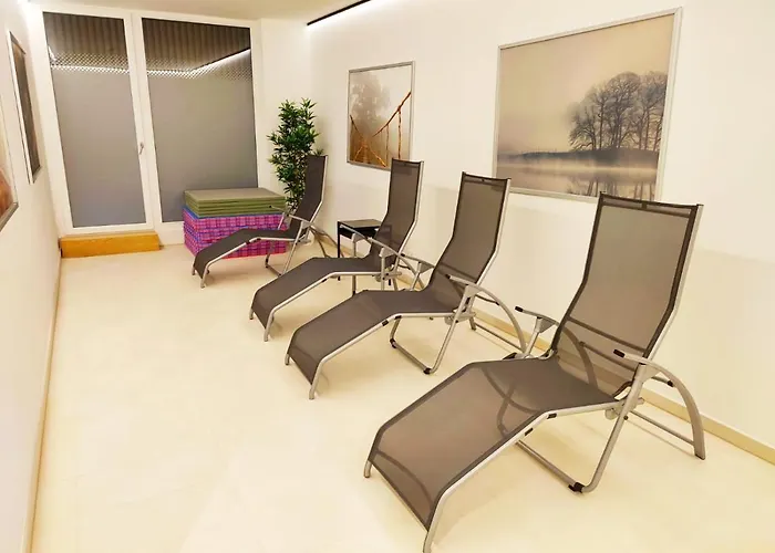 Panorama - Free Parking, Sauna & Fitness